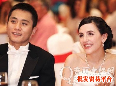 刘桦老婆 刘烨的老婆家庭背景 刘烨老婆安娜照片