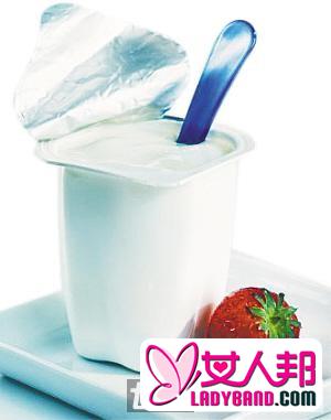 详解酸奶的作用和功效 自制酸奶面膜美白祛痘功效多