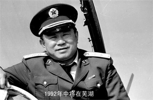 李觉将军抗战 闵学胜将军 朝鲜战场上的铁兵少将