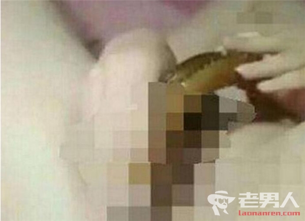 >黄鳝门视频为什么这么火 女主播琪琪脱光全裸自慰很不雅