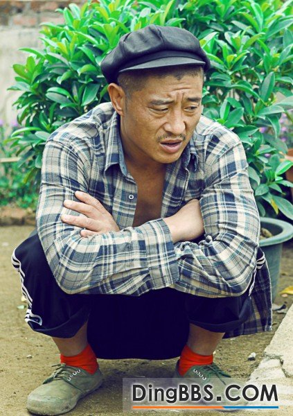 《村庄爱情6》王大拿扮演者赵本山自个材料相片