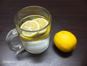 >柠檬蜂蜜水什么时候喝最好