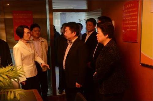 省政协副主席王晓琴来湘潭调研法律顾问制度推进实施情况