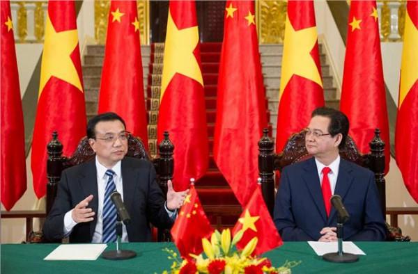 越南总理阮晋勇近况 越南总理阮晋勇与中国总理李克强举行会谈