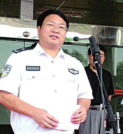 2月重要人事任免:杨江华任东莞副市长、公安局局长