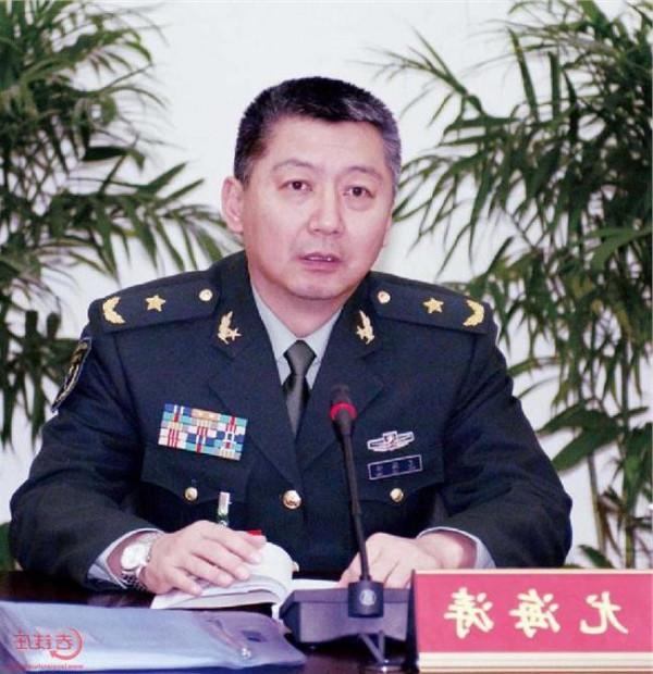 现任海军司令丁一平 尤海涛升任南京军区副司令员
