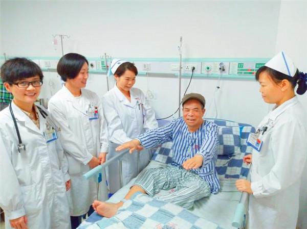 雄县医院刘江峰 雄县医院成功抢救一名危重患者 多学科协作创生命奇迹