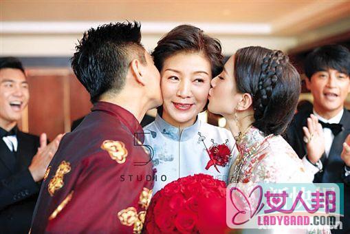 “隆诗”大婚：刘诗诗妈妈身材气场比新娘还强大(图)