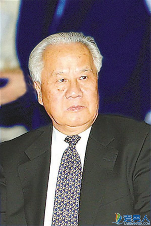 陈锦华遗体在京火化 是中石化首任总经理