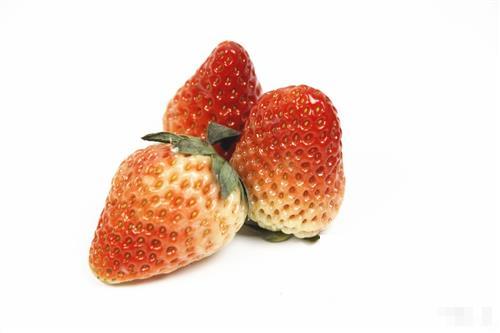 按月吃水果，三月草莓季，适量食用对身体有7大好处