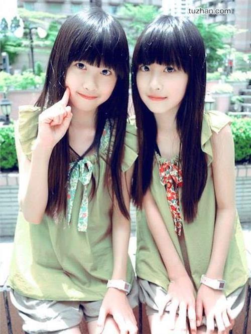 >台湾双胞胎姐妹花叫什么名字 sandy(姐姐)和mandy(妹妹)照片