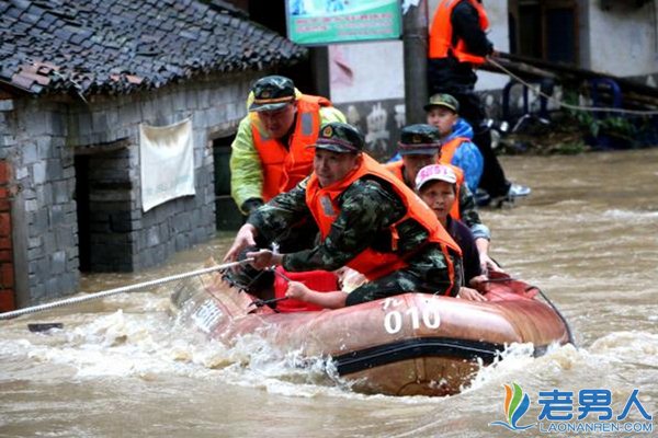 11省强降雨致164人死亡 200万人紧急转移