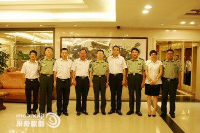 【徐粉林】广州军区司令员徐粉林简历父亲是谁及现任职务