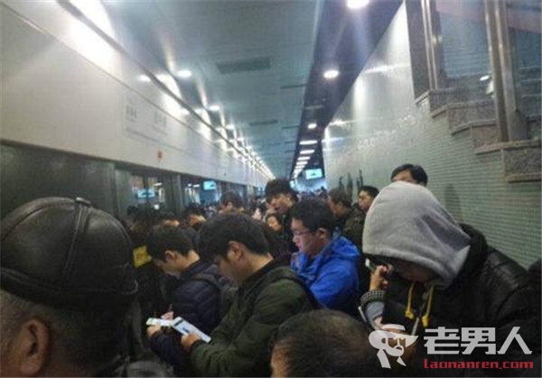 >上海地铁10号线故障 目前已逐步恢复全线运营