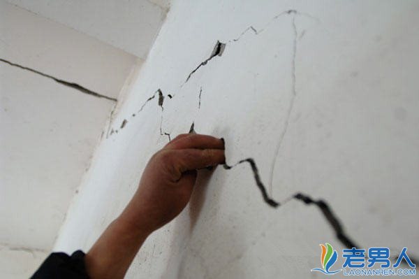 重庆4.4级地震 震感持续近10秒无任何伤亡