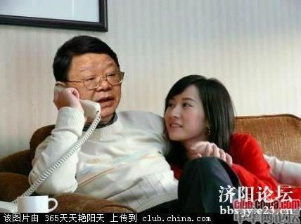 中国财政部长被撤 缘于杜世成同一情妇