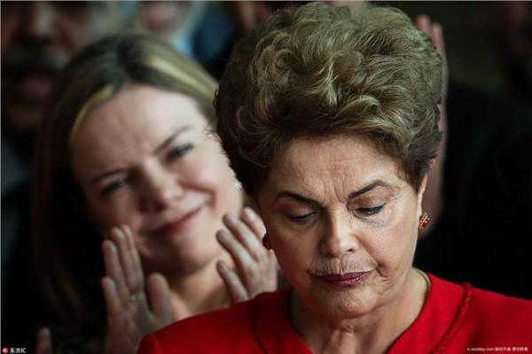 >巴西总统罗塞夫被罢免 罗塞夫正式被弹劾罢免 巴西首位女总统就此下课