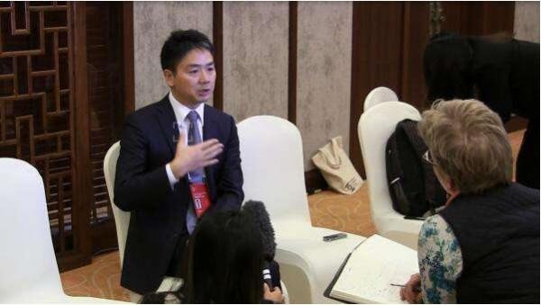 >刘强东强调对产品质量的要求 未来将进军奢侈品市场