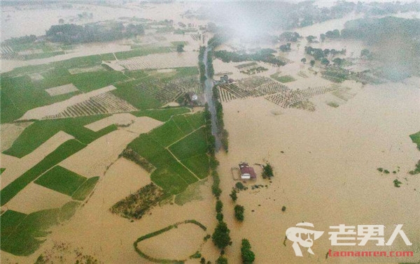 >江西泰和遇强降雨 600余人紧急救援被困群众