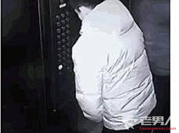 >男子电梯撒尿被拍全程 视频被传上网后遭疯传