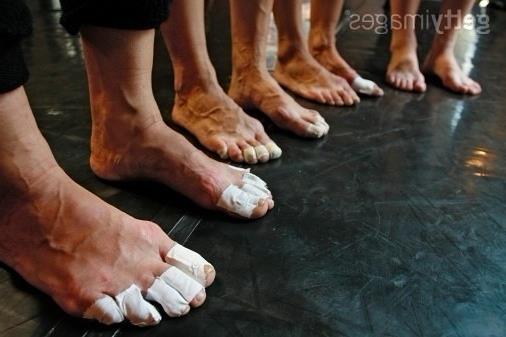 >芭蕾舞女演员的脚 你真的知道芭蕾舞女演员的脚吗?