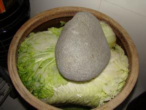 东北酸菜的腌制方法