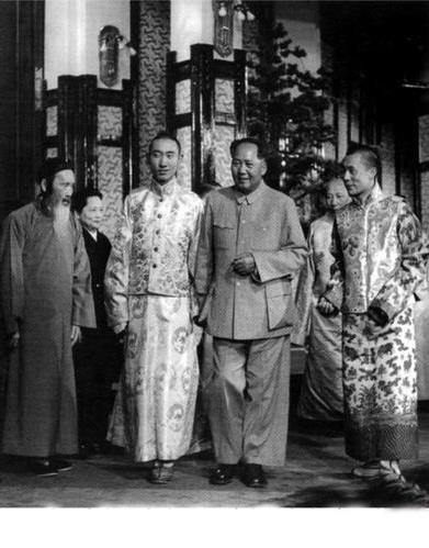 >【1959年西藏平叛】毛泽东为何下令放走达赖喇嘛?