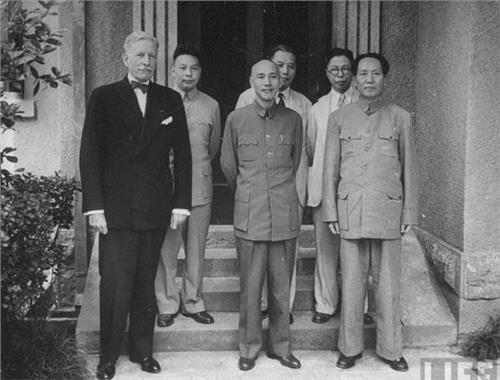 邓发与毛泽东 新中国成立后毛泽东与蒋介石的关系
