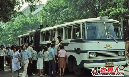 老照片：30年前的中国【组图】