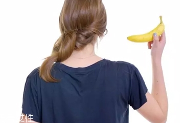 香蕉丸子头怎么扎好看 香蕉丸子头最快速简单教程