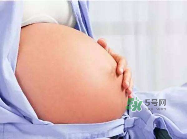 >孕晚期肚子有规律的跳动是胎动吗？