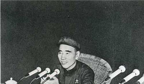 陈伯达传在线阅读 “毛泽东身边的政治明星”《陈伯达传》出版