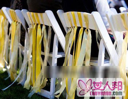 浪漫风情 婚礼上的个性椅背装饰