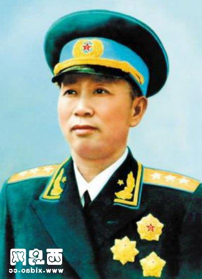 刘亚楼横空出世 横空出世参谋长 林彪说他一个顶仨 毛主席钦点林彪爱将建空军