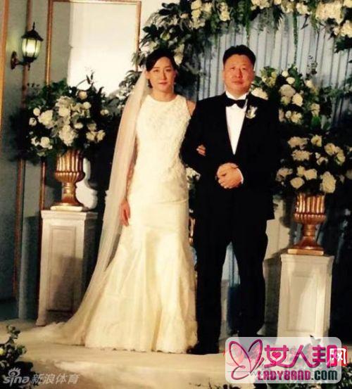 >刘子歌大婚 奥运冠军游泳名将刘子歌与恩师金炜完婚 两人相差了23岁