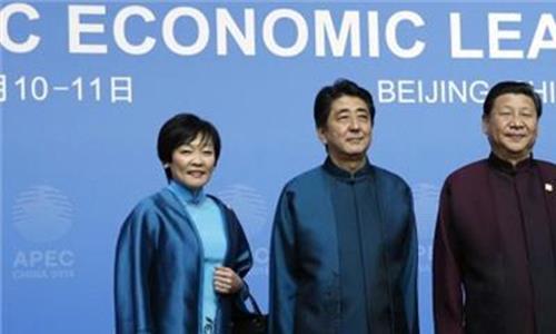 安倍晋三抵京访华 日本首相安倍晋三抵达北京 开始对华访问