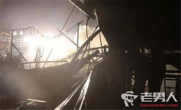 广西北海一渔船发生火灾 已致两死两伤