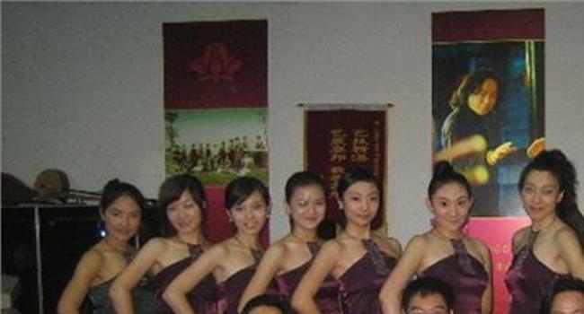 【方锦龙欢乐中国人】中国著名琵琶演奏家方锦龙即墨古城开讲