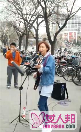 王珞丹在北京街头卖唱 这些小鲜肉小花旦也曾在街头卖唱…