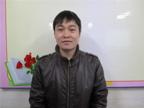 杨小燕的老公 “最美教师”杨小燕:我的事业在实验室里!