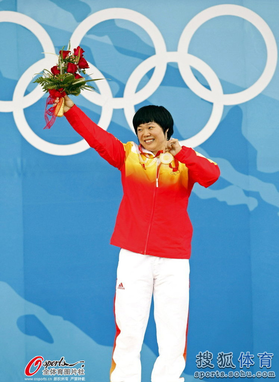 刘春红近况 举重奥运选拔两将创近四年世界最佳 刘春红伤退