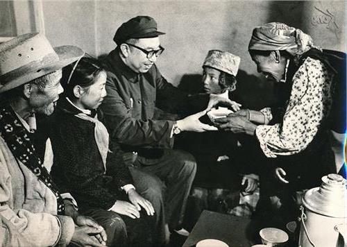 >任荣的夫人 任戎征:人民公社在西藏的功与过