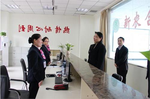 河南省副省长王艳玲到南召调研妇幼和计生工作