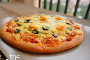 黑橄榄为什么放披萨上 黑橄榄怎么做披萨