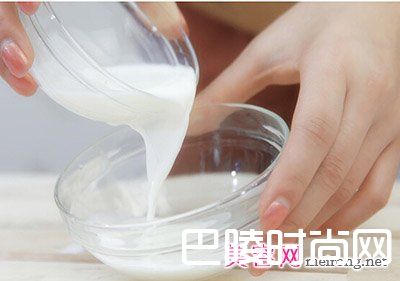 牛奶美白的正确方法 给肌肤极致享受