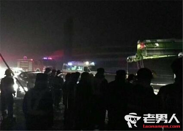 随州客车侧翻事故车祸 3人死亡36人受伤现场图