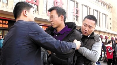 刘嘉玲被绑架案原因 刘嘉玲得罪了谁