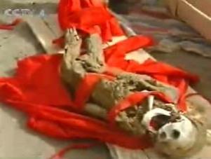 关注著名科学家彭加木疑为彭加木遗体的干尸已移交敦煌博物馆