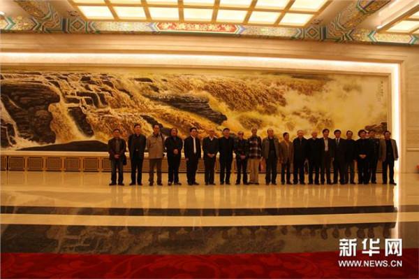 >王西京黄河 陕西画家王西京向人民大会堂捐赠巨幅山水《黄河 母亲河》