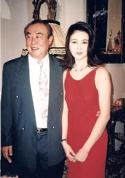 >关之琳父亲是关海山吗 他是关之琳父亲 是香港第一位获得国际影帝的演员